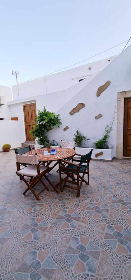 Lindos Center Studios ภายนอก รูปภาพ